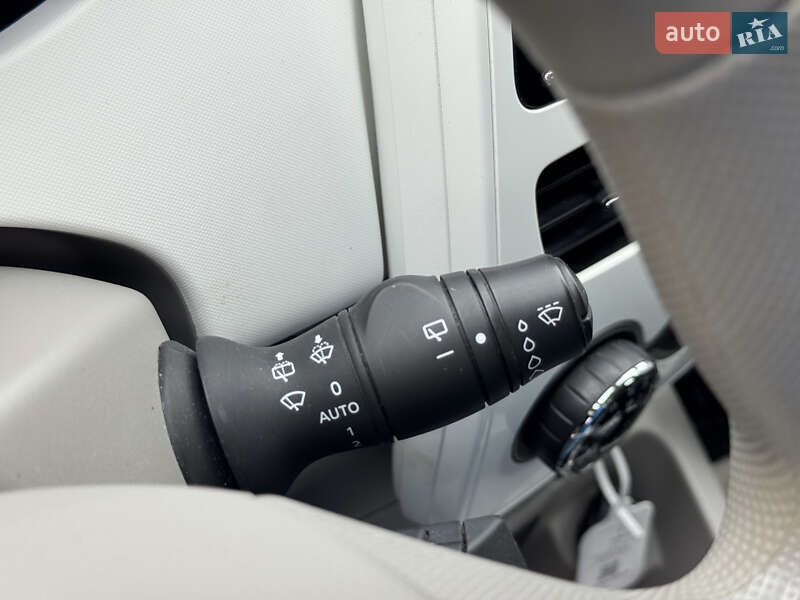 Хэтчбек Renault Zoe 2019 в Киеве