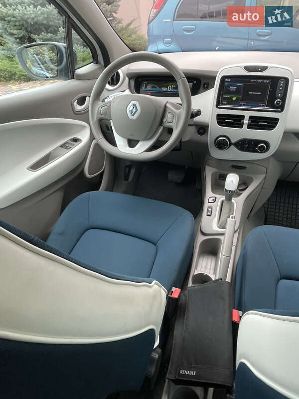 Хэтчбек Renault Zoe 2013 в Днепре