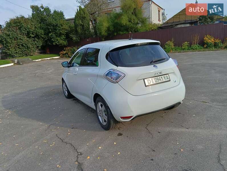Хэтчбек Renault Zoe 2015 в Киеве фото 14 Хэтчбек Renault Zoe 2015 в Киеве