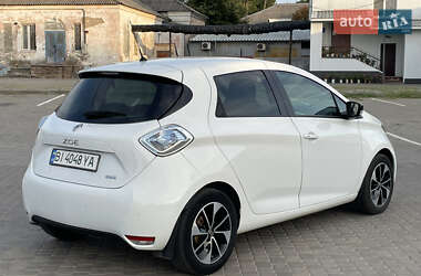 Хэтчбек Renault Zoe 2019 в 