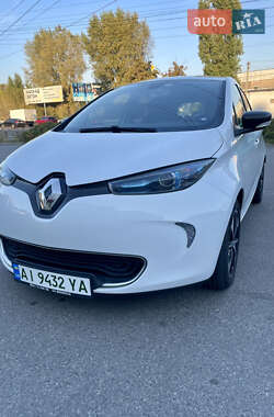 Хэтчбек Renault Zoe 2017 в 