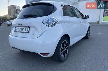 Хэтчбек Renault Zoe 2017 в 