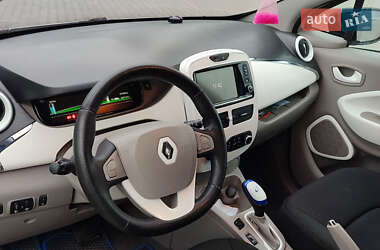 Хэтчбек Renault Zoe 2015 в 