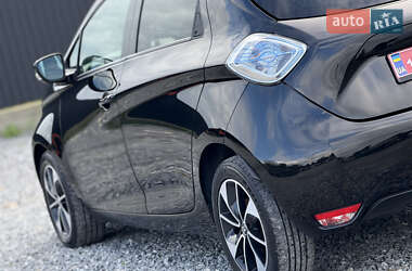 Хэтчбек Renault Zoe 2017 в 