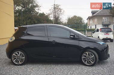 Хэтчбек Renault Zoe 2015 в 