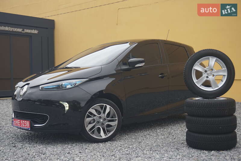Хэтчбек Renault Zoe 2015 в 