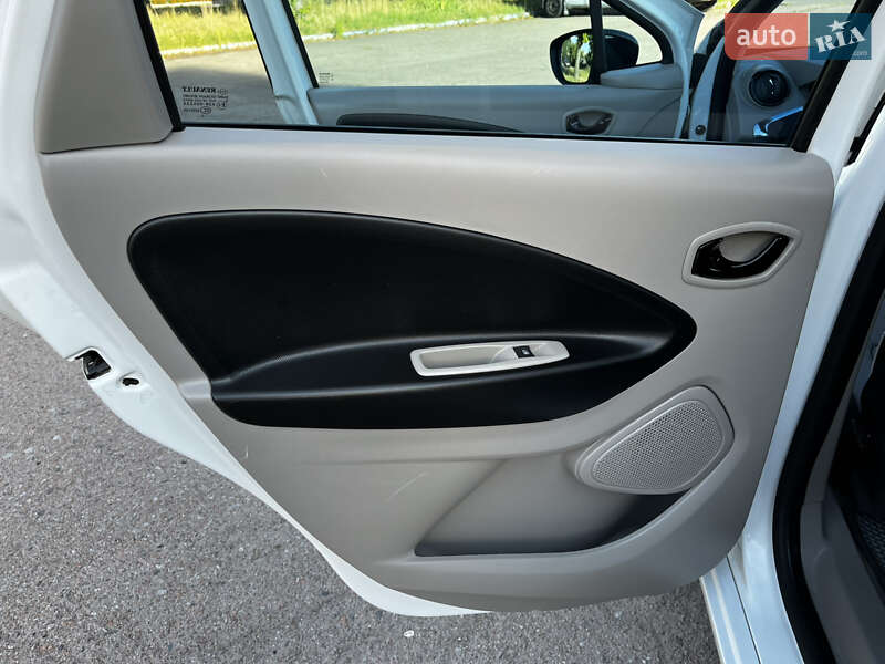 Хэтчбек Renault Zoe 2014 в Чернигове