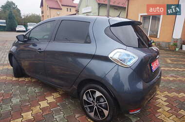Хэтчбек Renault Zoe 2017 в 