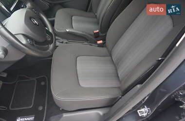Хэтчбек Renault Zoe 2017 в 