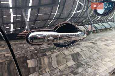 Хэтчбек Renault Zoe 2014 в 