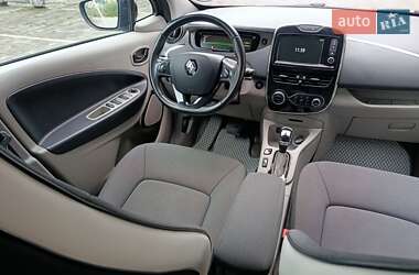 Хэтчбек Renault Zoe 2014 в 