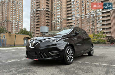 Хэтчбек Renault Zoe 2021 в 