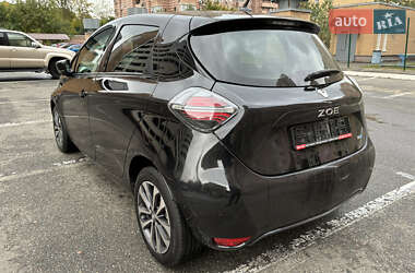 Хэтчбек Renault Zoe 2021 в 