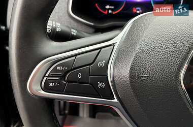 Хэтчбек Renault Zoe 2021 в 
