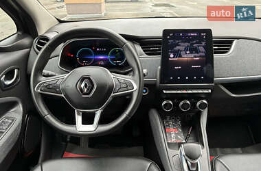 Хэтчбек Renault Zoe 2021 в 