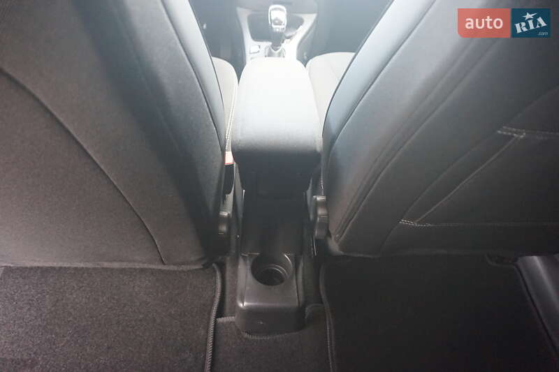 Хэтчбек Renault Zoe 2019 в Самборе