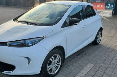 Хэтчбек Renault Zoe 2016 в 