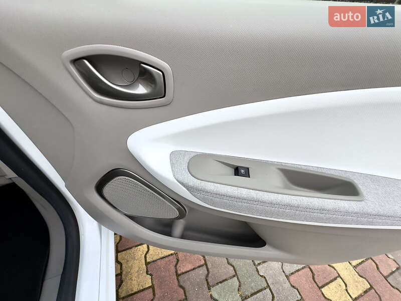Хэтчбек Renault Zoe 2019 в Самборе