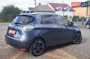 Хэтчбек Renault Zoe 2019 в 