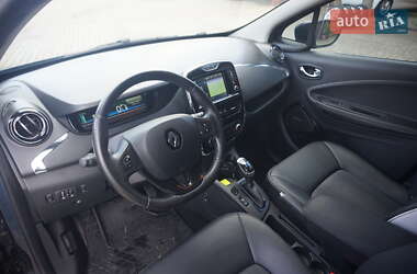 Хэтчбек Renault Zoe 2019 в 