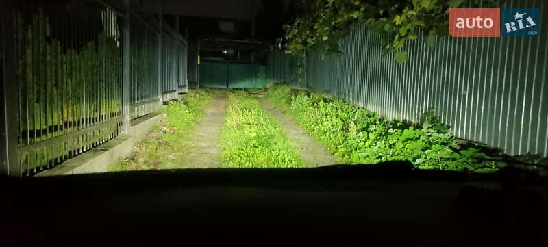 Хэтчбек Renault Zoe 2015 в Киеве фото 5 Хэтчбек Renault Zoe 2015 в Киеве