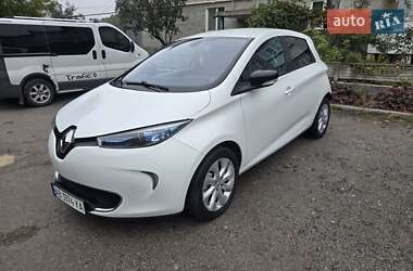 Хэтчбек Renault Zoe 2016 в 