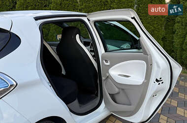 Хэтчбек Renault Zoe 2019 в 