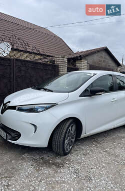 Хэтчбек Renault Zoe 2018 в 