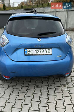 Хэтчбек Renault Zoe 2018 в 