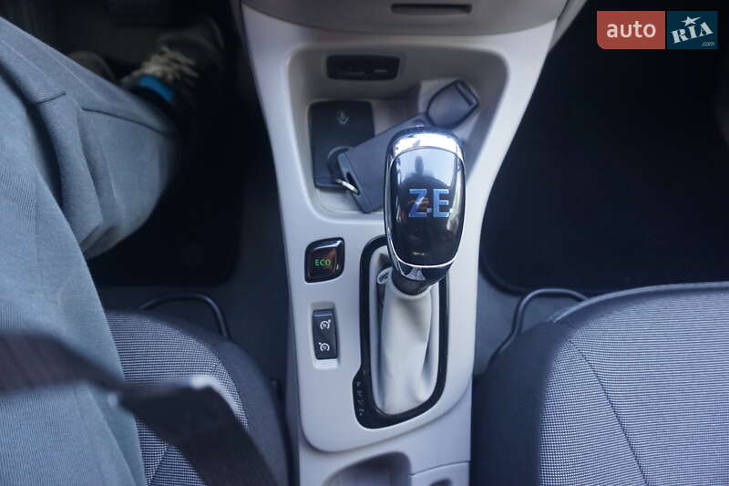 Хэтчбек Renault Zoe 2014 в Самборе