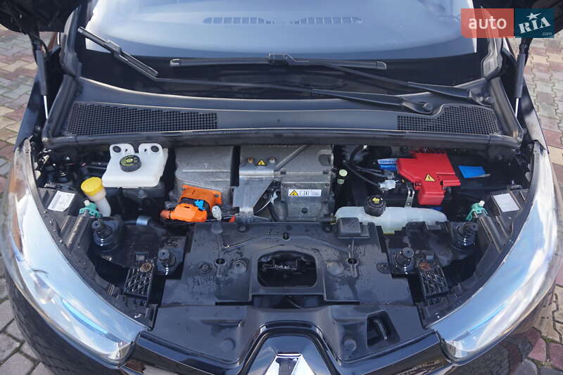 Хэтчбек Renault Zoe 2014 в Самборе