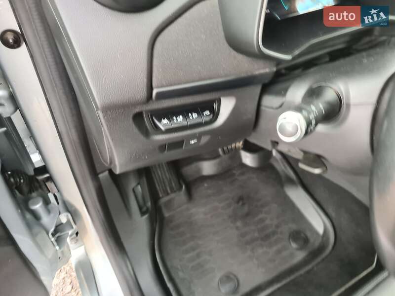 Хэтчбек Renault Zoe 2020 в Дубно