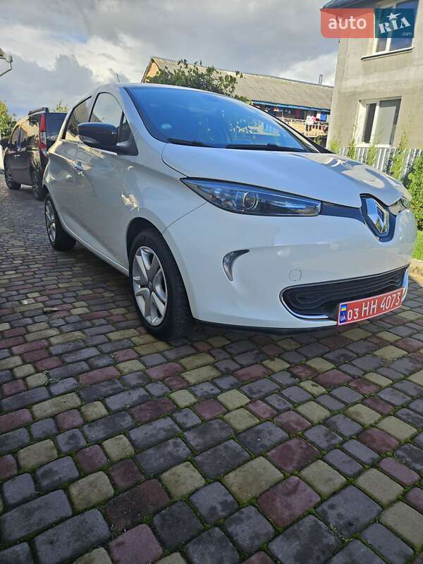 Хэтчбек Renault Zoe 2019 в Дубно