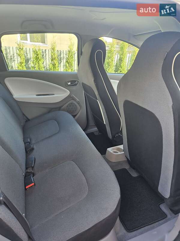 Хэтчбек Renault Zoe 2019 в Дубно