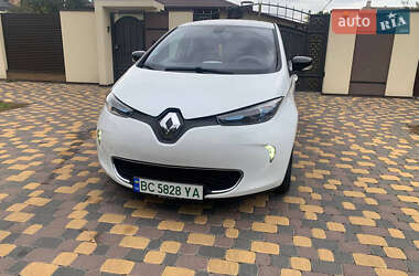 Хэтчбек Renault Zoe 2015 в 