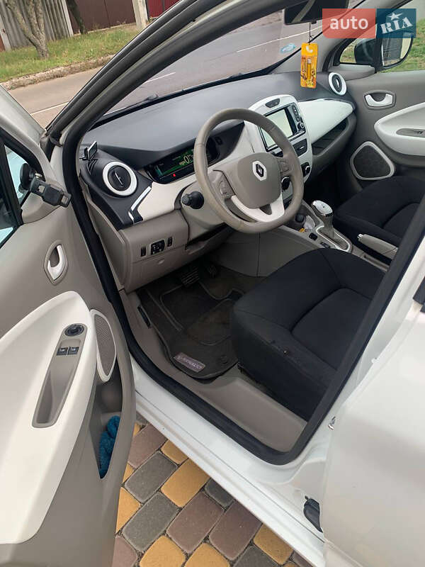 Хетчбек Renault Zoe 2015 в Черкасах