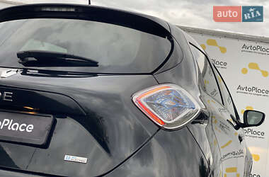 Хэтчбек Renault Zoe 2016 в 