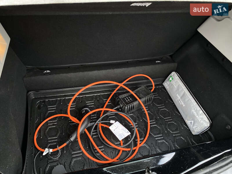 Хетчбек Renault Zoe 2016 в Луцьку фото 53 Хетчбек Renault Zoe 2016 в Луцьку