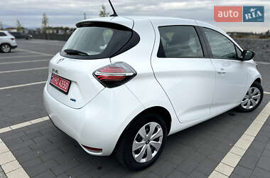 Хэтчбек Renault Zoe 2021 в 