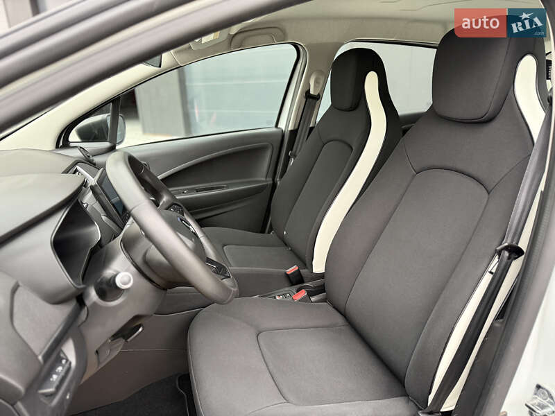 Хэтчбек Renault Zoe 2020 в Городке