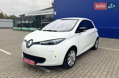Хэтчбек Renault Zoe 2014 в 