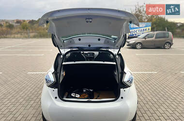 Хэтчбек Renault Zoe 2014 в 