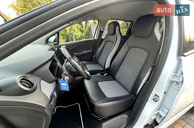 Хетчбек Renault Zoe 2022 в 