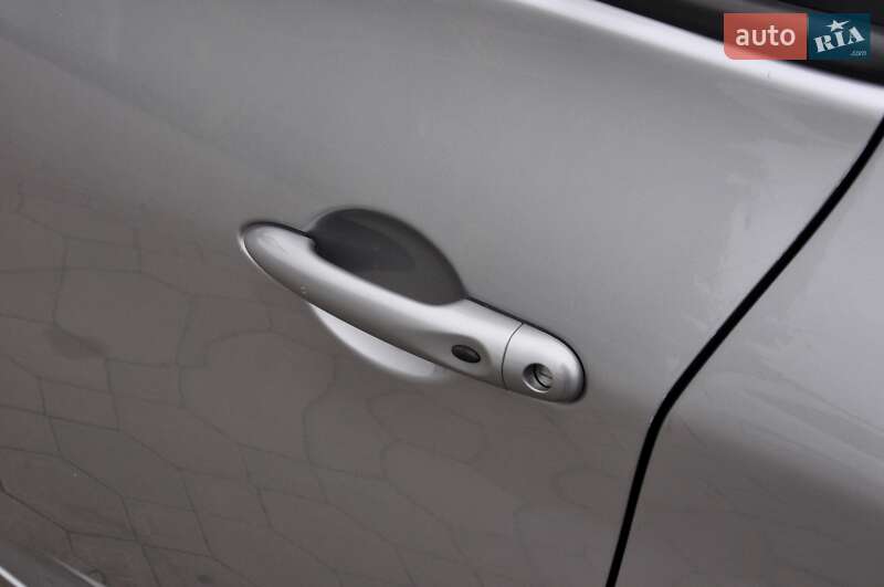 Хетчбек Renault Zoe 2015 в Львові фото 15 Хетчбек Renault Zoe 2015 в Львові