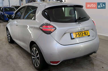 Хэтчбек Renault Zoe 2020 в 
