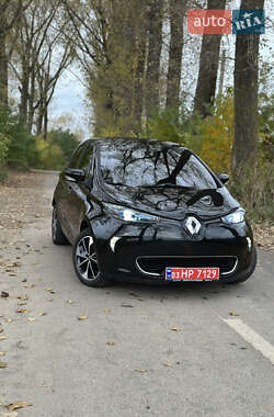Хэтчбек Renault Zoe 2018 в 
