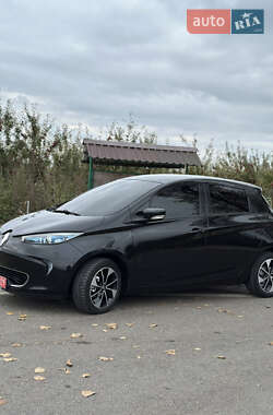 Хэтчбек Renault Zoe 2018 в 