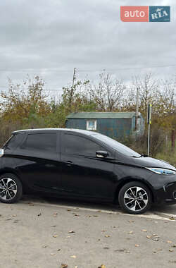 Хэтчбек Renault Zoe 2018 в 