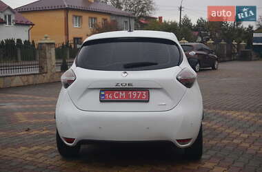 Хэтчбек Renault Zoe 2020 в 