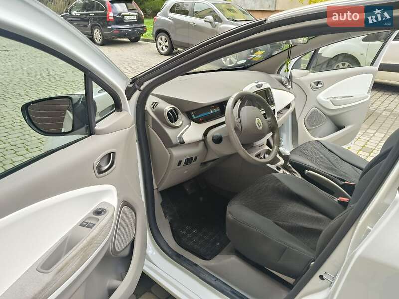 Хетчбек Renault Zoe 2017 в Надвірній фото 14 Хетчбек Renault Zoe 2017 в Надвірній